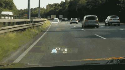 导航如何投影到驾驶台,如何把车载导航投影到车上