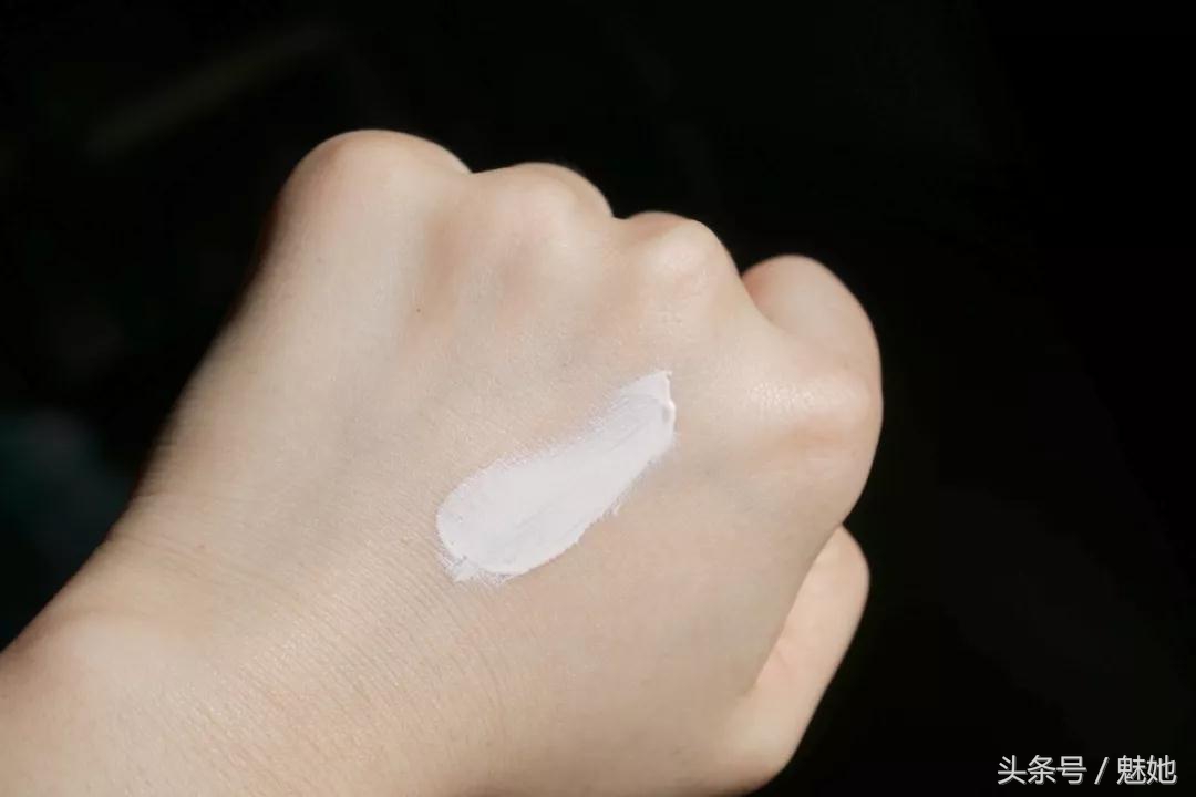 夏日化妆底妆推荐哪款好用,夏季底妆斑驳怎么办