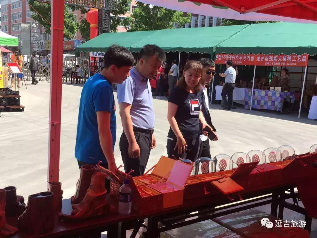 延吉俄罗斯进口商品展示中心,吉林省延吉市木雕茶台