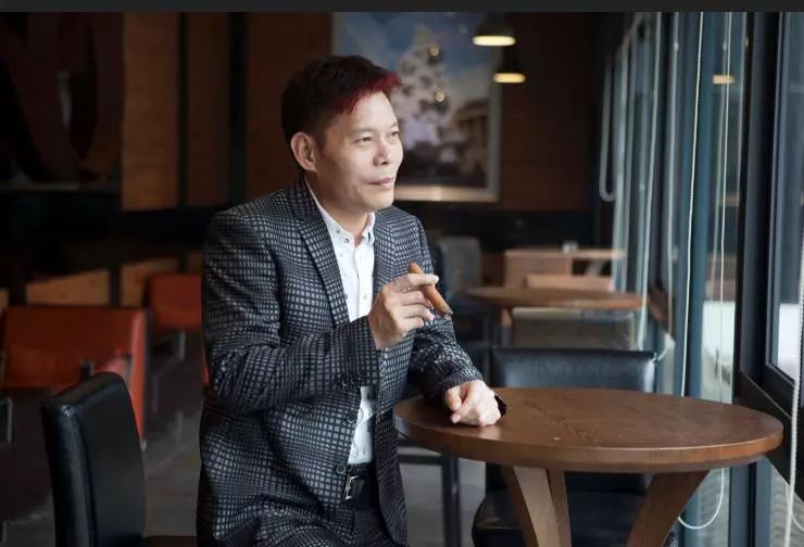 利郎简约而不简单商标,利郎安踏