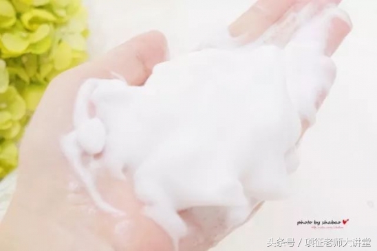 哪个品牌的洗面奶最好用又不贵,lilbetter洗面奶和rnw洗面奶哪个好