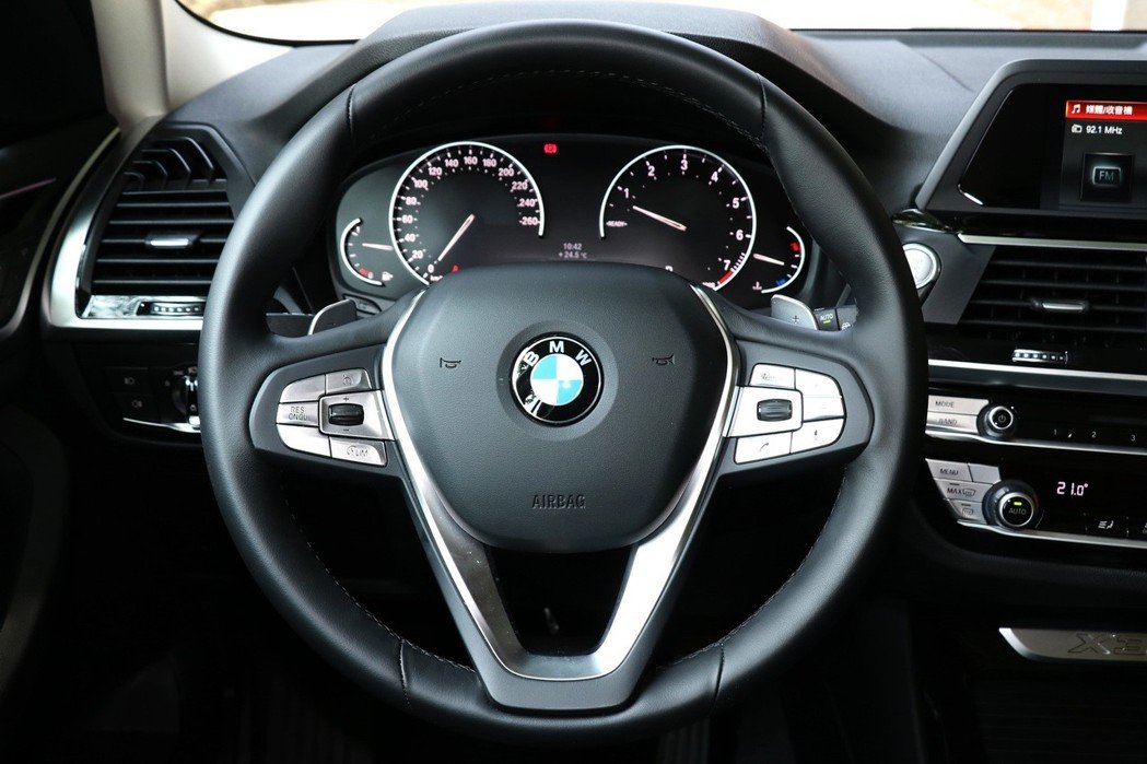 全新bmwx3全新体验,宝马x3sdrive20i试驾