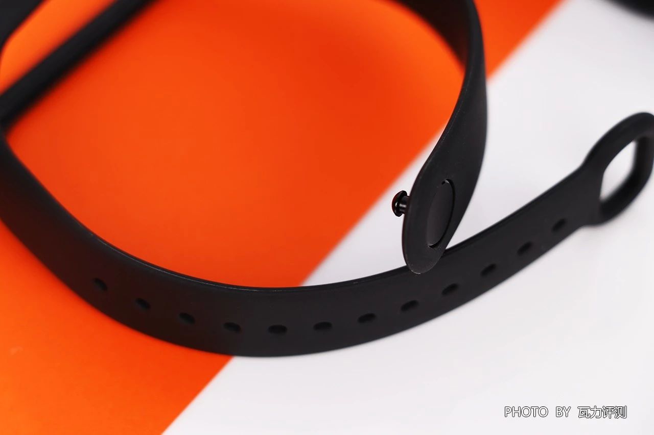 小米手环3充电能用多久,小米手环3测试睡眠准吗