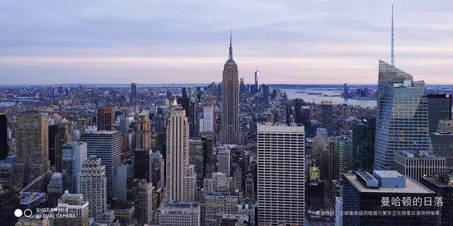 透明到近乎赤裸，是怎样一夜之间流行起来的？