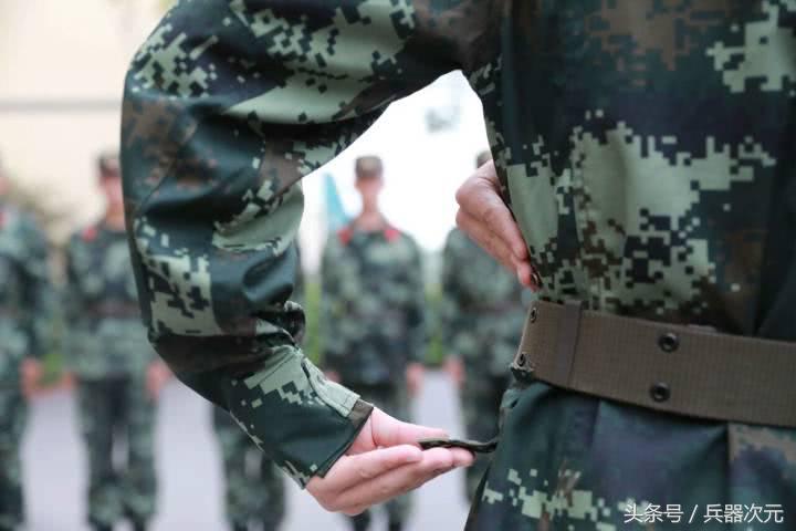 中国人民武装警察部队夏季军装,武装警察部队的军装和作训服