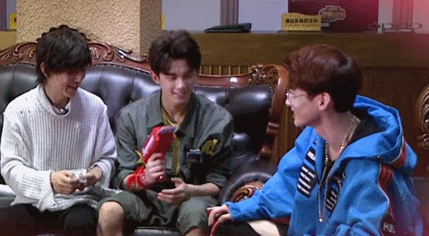 自带服装进组的明星,自带道具进组拍戏的女明星