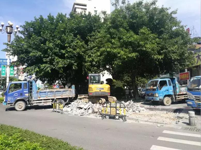 肇庆广百时代广场建设时间,广百广场门口建设