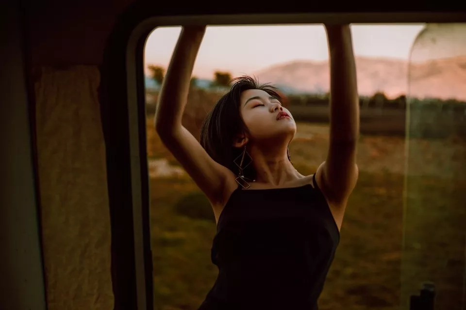 我们采访了几个90后摄影师,一起探讨他们到底穷不穷?