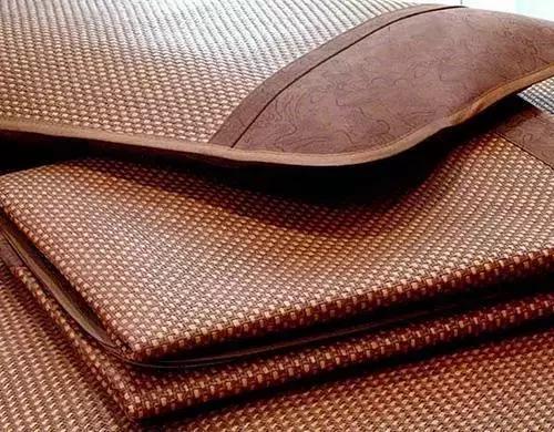 没晒凉席被螨虫咬了,凉席不洗会有皮肤病吗