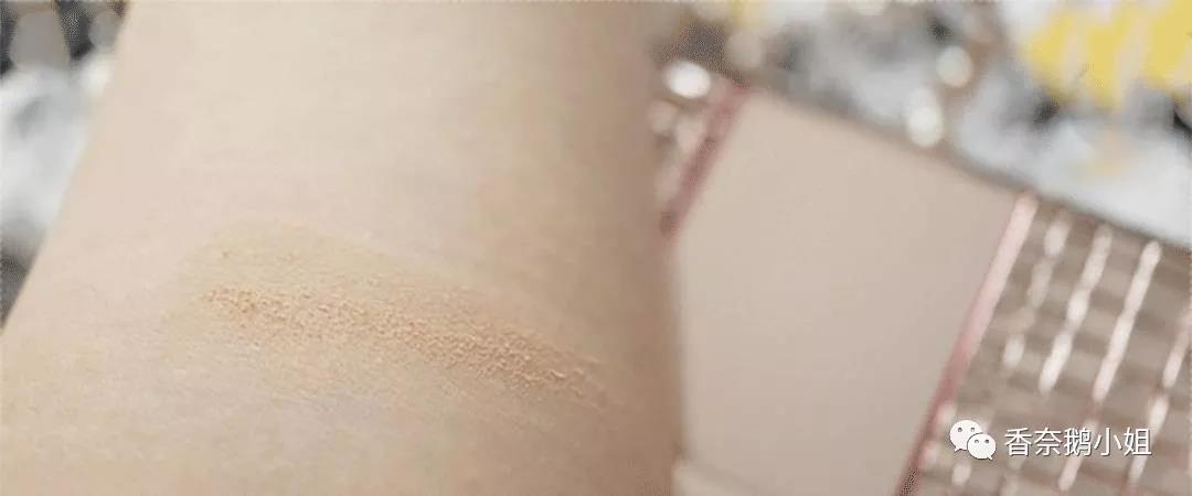 十大公认好用便宜的粉底混油皮,十大公认好用的粉底平价