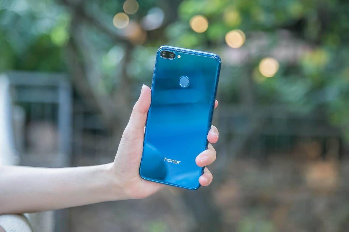 荣耀9i支持很吓人的技术么,荣耀9i性能测试