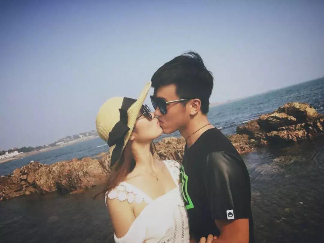 浙江90后独腿小哥哥，被漂亮学妹倒追！弹吉他、进滑雪国家队……