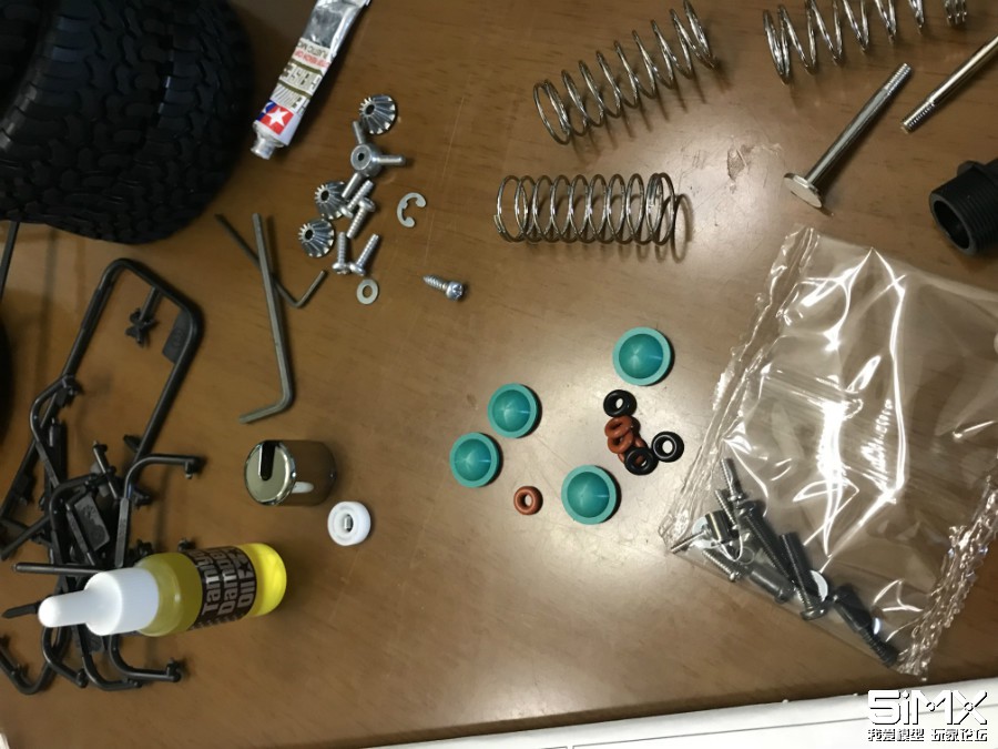 田宫cc01帕杰罗开箱,cc01帕杰罗