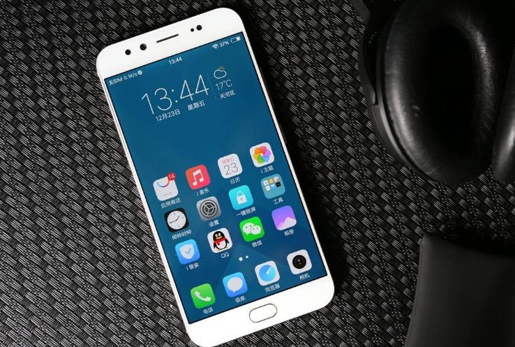 目前最值得入手手机vivo,目前值得入手的千元vivo