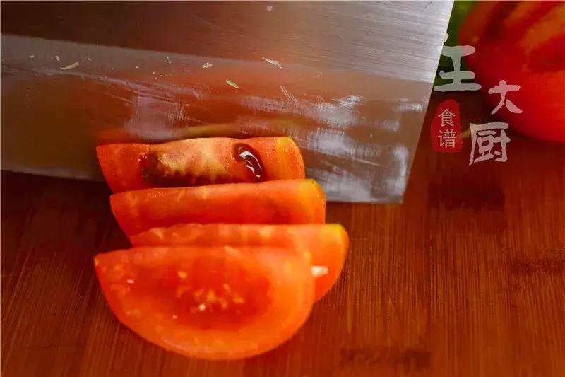 大头菜炒西红柿的营养功效,大头菜炒西红柿的营养价值及功效