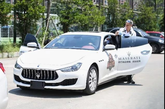 鹿晗同台黄子韬,鹿晗中韩足球明星赛