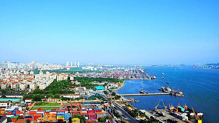 曾为四大经济特区之一的汕头，为什么现在刚摸到全国百强的门