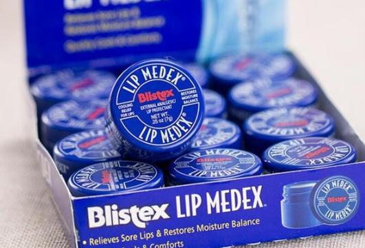 blistex小蓝罐润唇膏的用途有哪些,为什么用了blistex唇膏会得唇炎