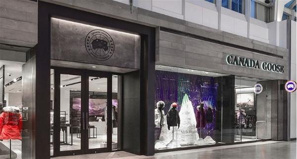 国内羽绒服为什么卖不过加拿大鹅,2000件羽绒服被倒卖