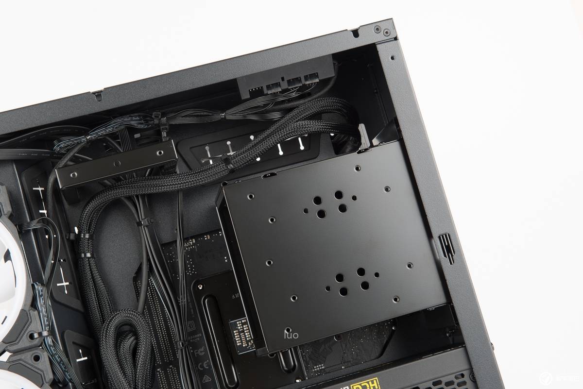 秩序の钢炮,LIANLIBauhaus-O11装机作业