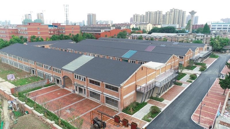 798工业与艺术的碰撞与融合,798与当代艺术