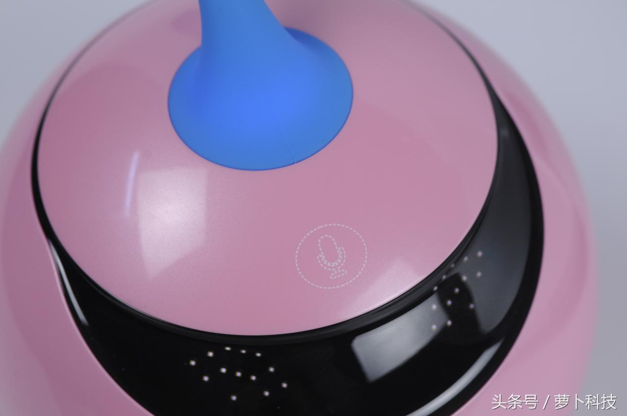 儿童智能陪护,儿童智能管家机器人远程看护