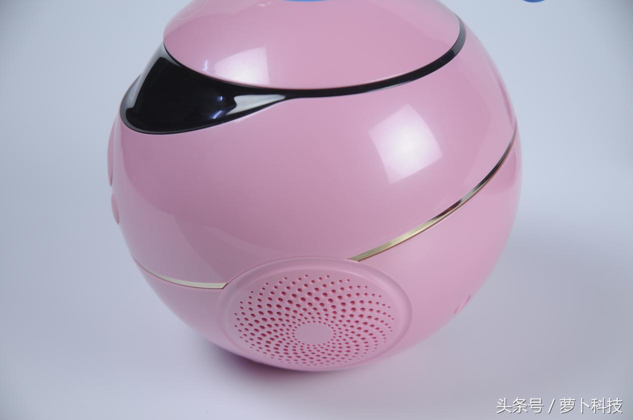 儿童智能陪护,儿童智能管家机器人远程看护