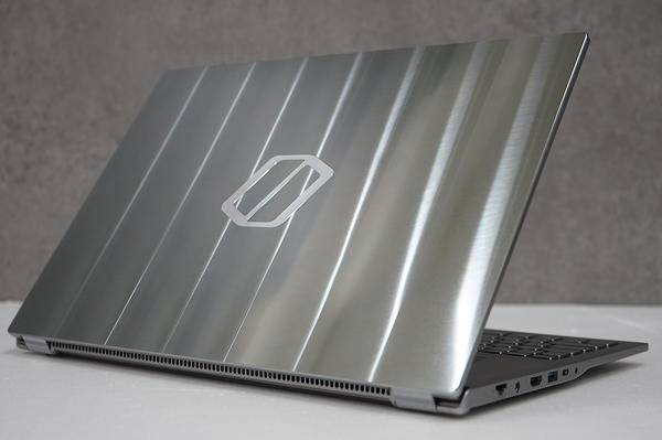 三星玄龙骑士z价格,三星玄龙骑士z9游戏电视测评