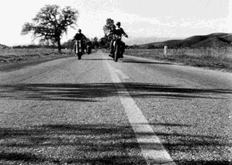 为何它会成为滚石乐队的最爱，让男人一见倾心？