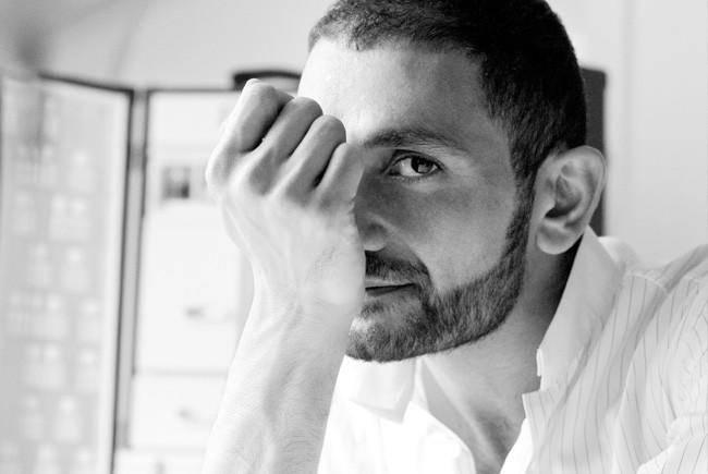 不喷香水的女人没有未来，你有香水，你有未来吗？