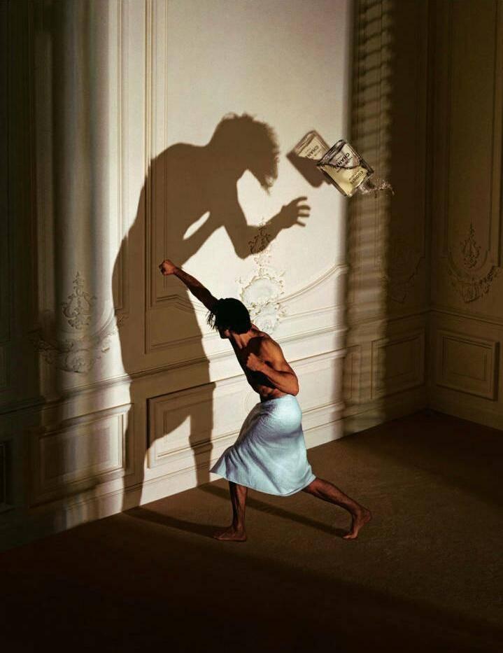 不喷香水的女人没有未来，你有香水，你有未来吗？