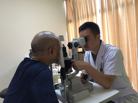 贵阳阳明眼科医院做白内障手术,黔东南白内障治疗