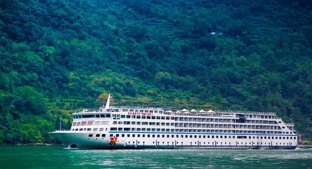 重庆长江三峡游轮值得坐吗,重庆三峡长江游轮