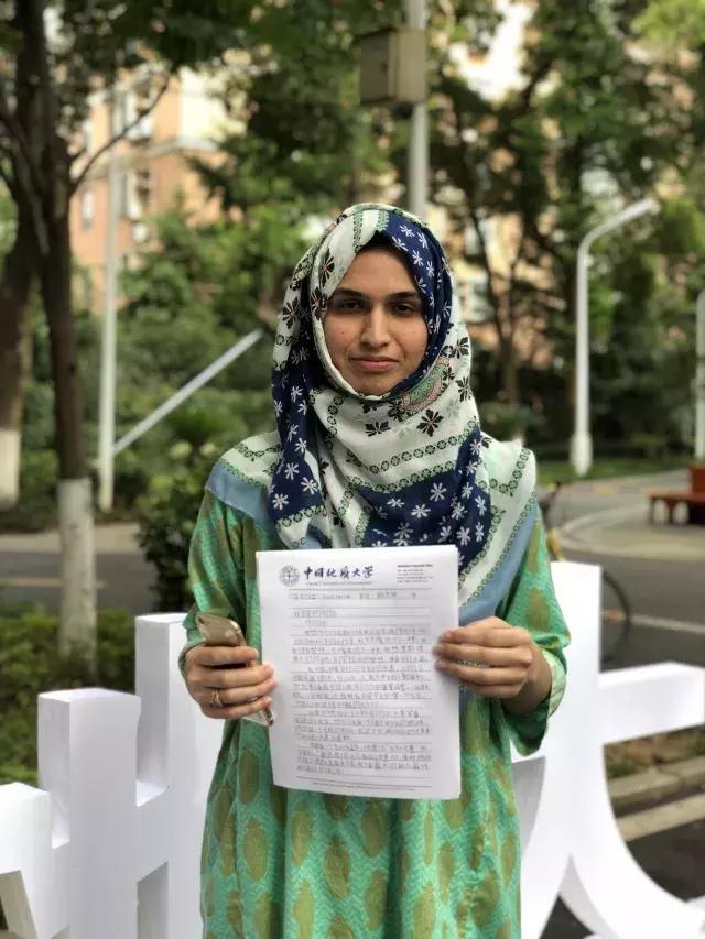 国外学生挑战中国高考试卷,外国友人挑战中国高考题