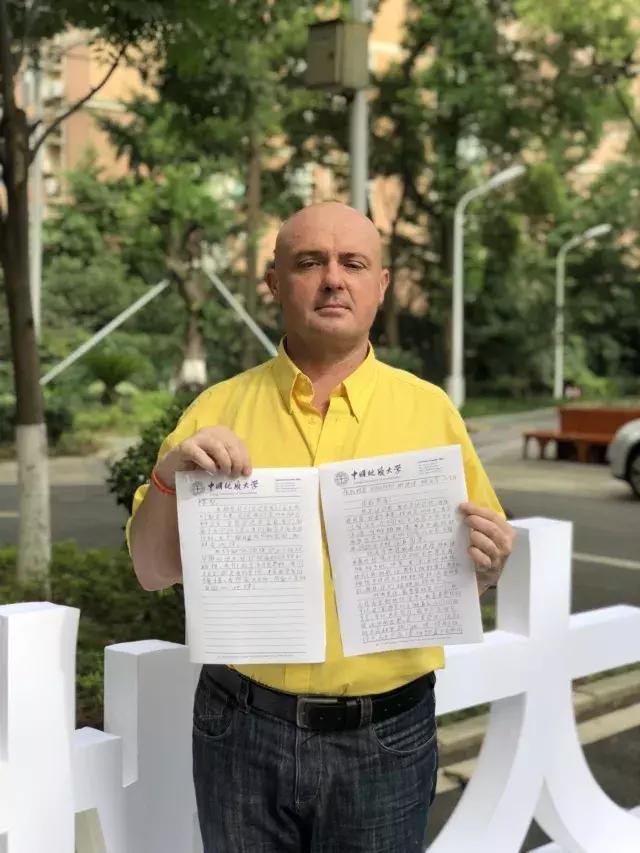 国外学生挑战中国高考试卷,外国友人挑战中国高考题