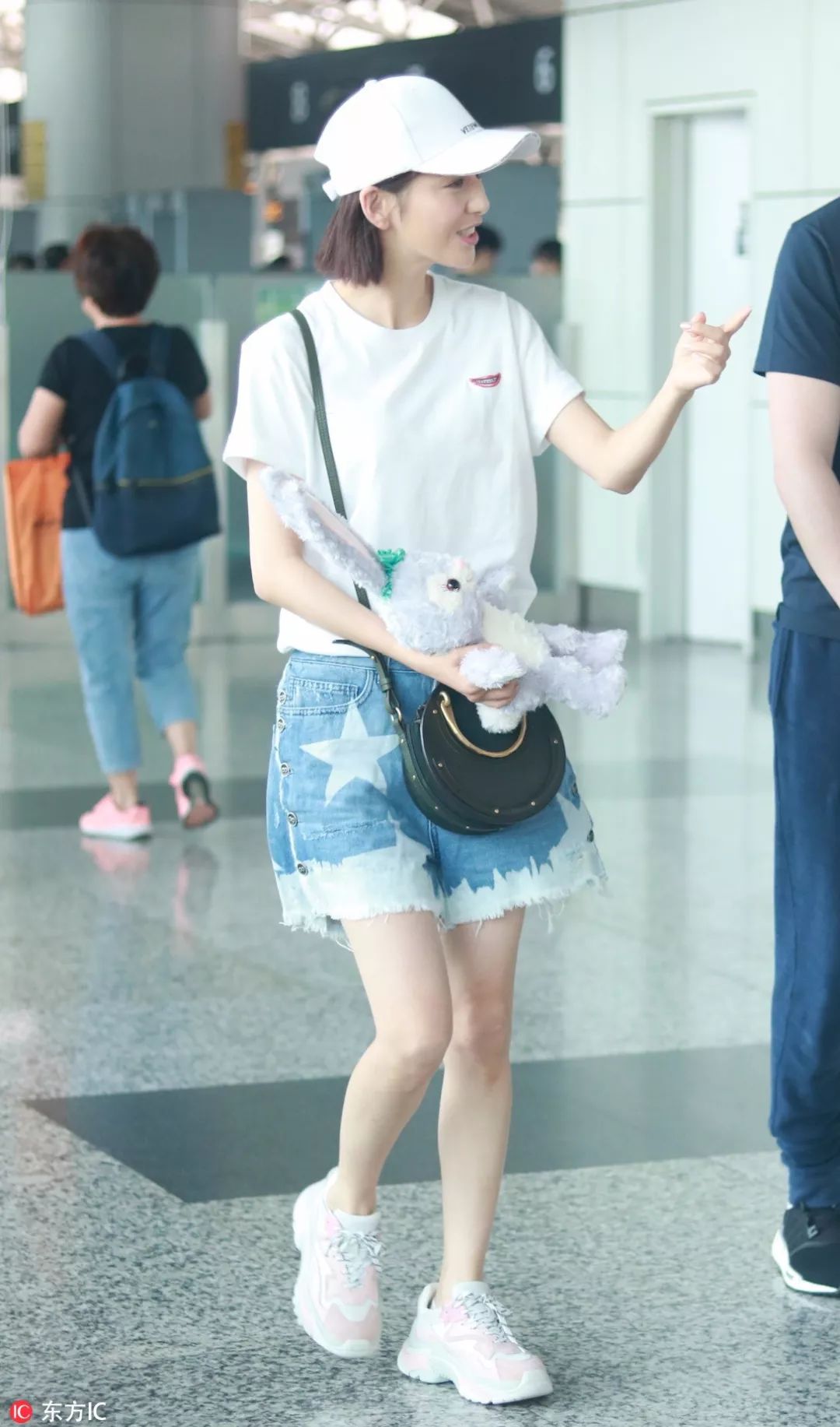 白t的正确穿法视频,白t的100种穿法