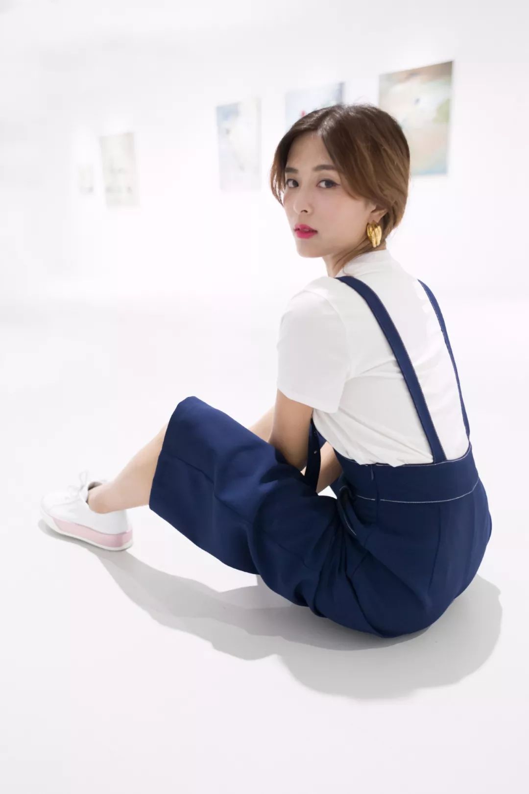 白t的正确穿法视频,白t的100种穿法