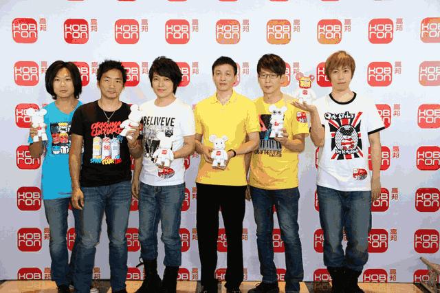 人气王吴卓羲携全城独家世界杯版潮熊Qee空降天汇广场igc！