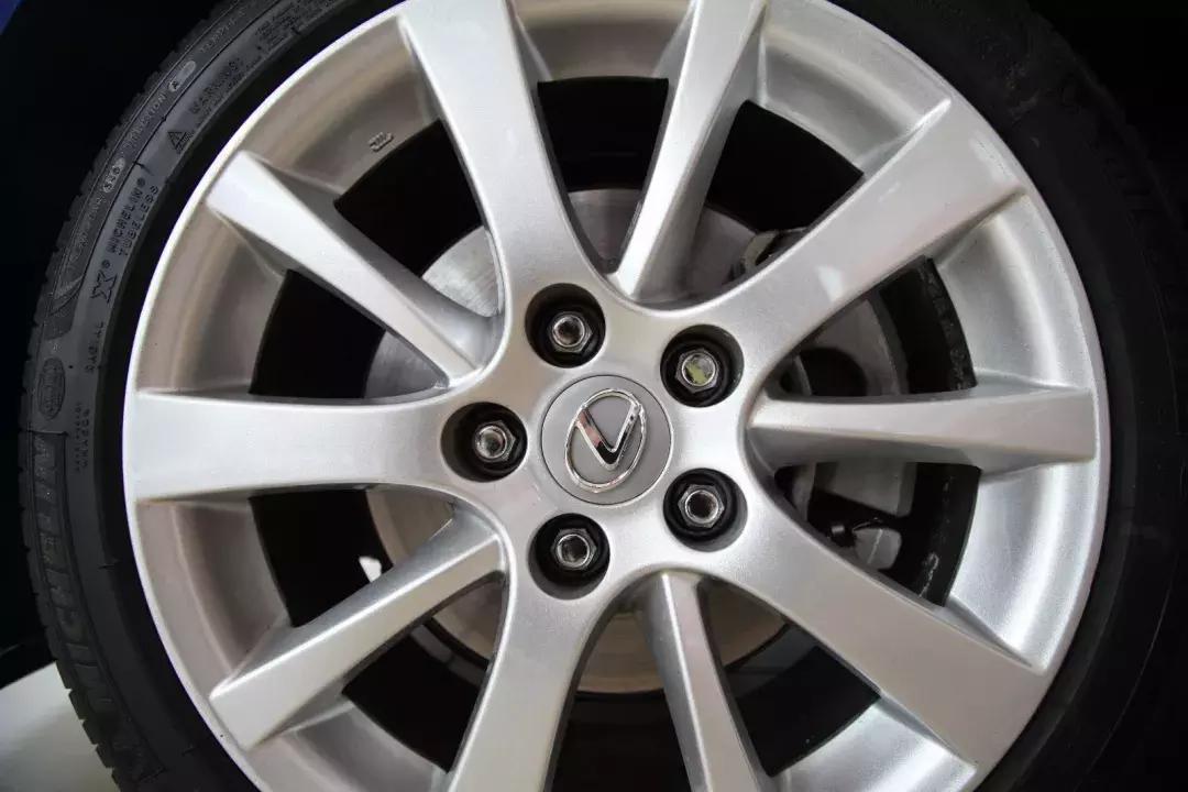 雷克萨斯来到中国收多少关税,雷克萨斯lx570不收关税会怎么样