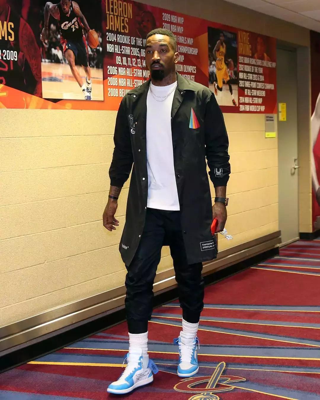 潮龖｜OWxAJ1UNC开售！先看周董、justin上脚炸不炸