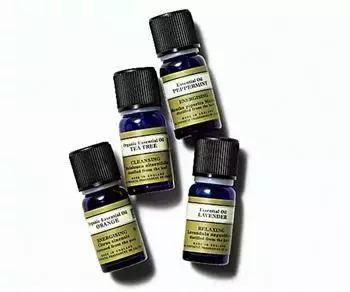 这次才是最性感的用香法，不止香调分析、喷香位置那么简单