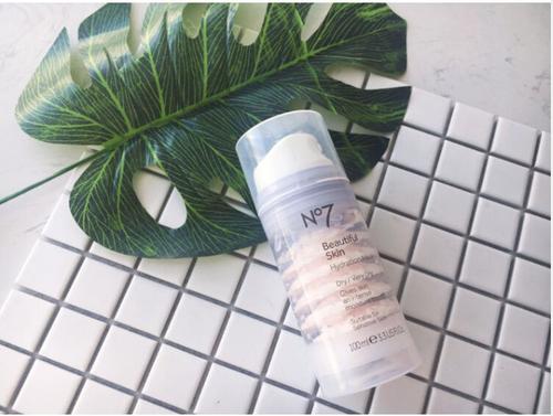 泰国711护肤必买价位,泰国7-11彩妆小样