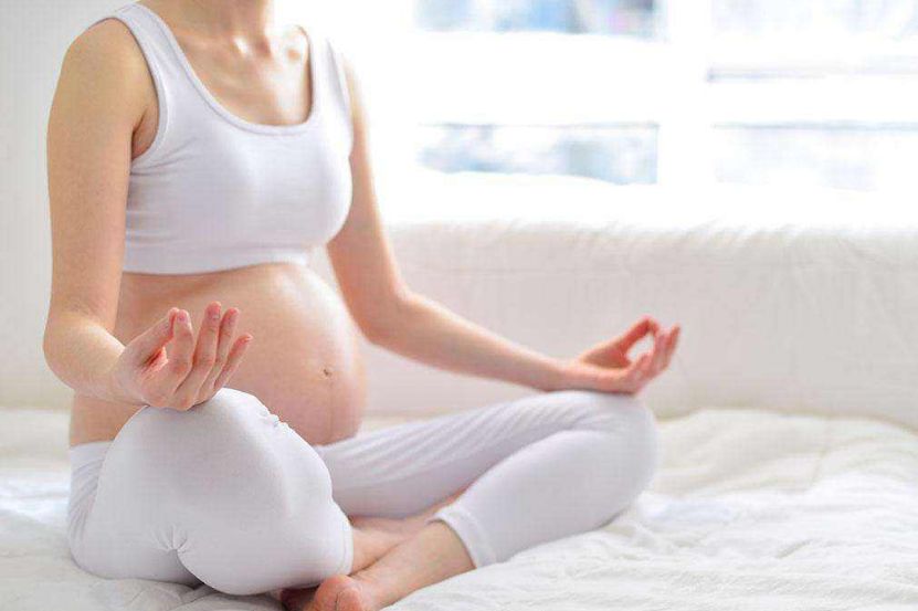 多年老便秘，换个走路姿势就能通！早知道早解决……