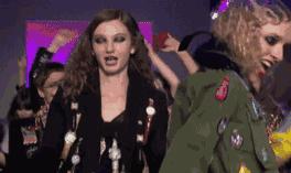 新发现！除了机场，又一个与偶像「假装偶遇」的地方！