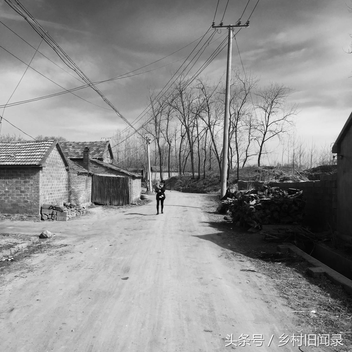 秀儿穿新衣服,秀儿的结婚照片
