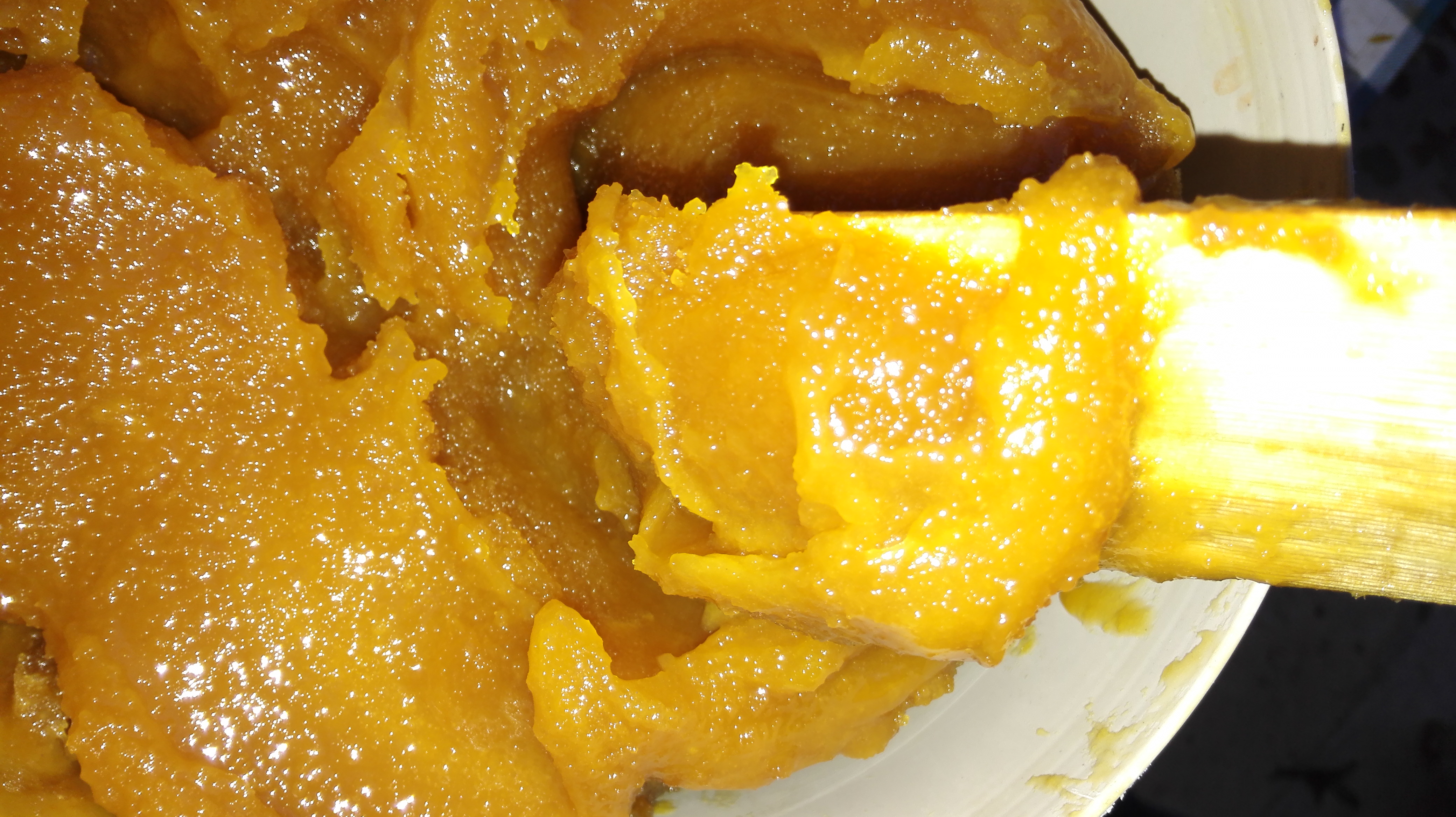 蜂蜜结晶怎么保湿好用呢,蜂蜜结晶如何让蜂蜜变成液体