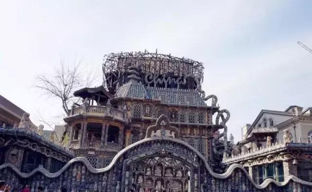 金碧辉煌的具体情形,什么叫金碧辉煌