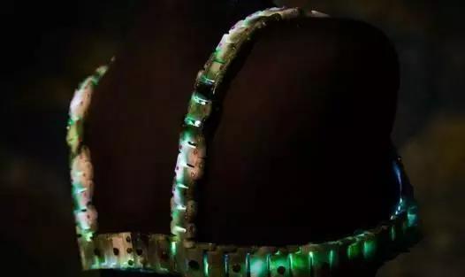 金碧辉煌的具体情形,什么叫金碧辉煌