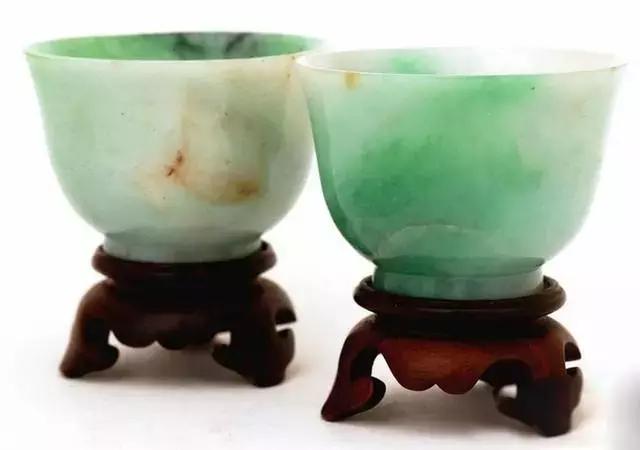 金碧辉煌的具体情形,什么叫金碧辉煌