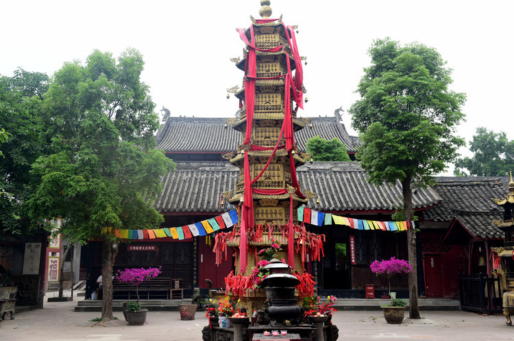 成都郊外的黄龙溪古镇，的确是一个耍水嘻嘻放松的好地方